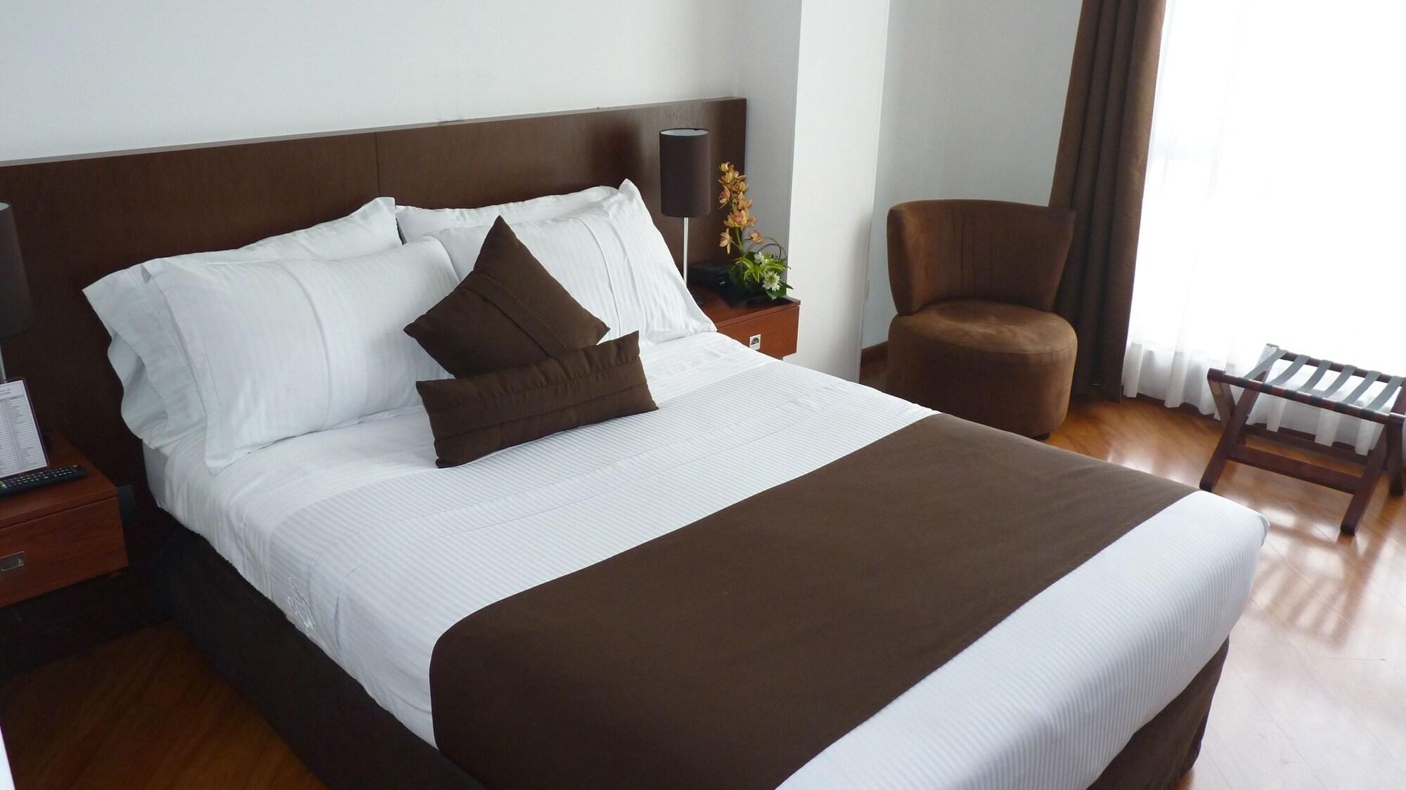 Hotel Casa Galvez Manizales Exterior photo